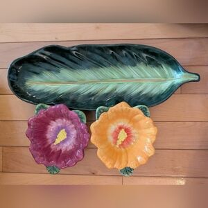 2001 Boston Warehouse Leaf And Flower Serving Set